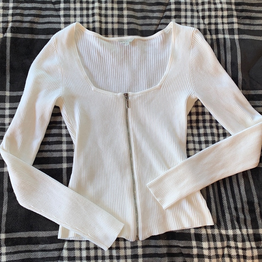 GUESS Sweater
